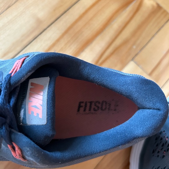 Nike Lunarglide 5 Runners - Picture 6 of 8